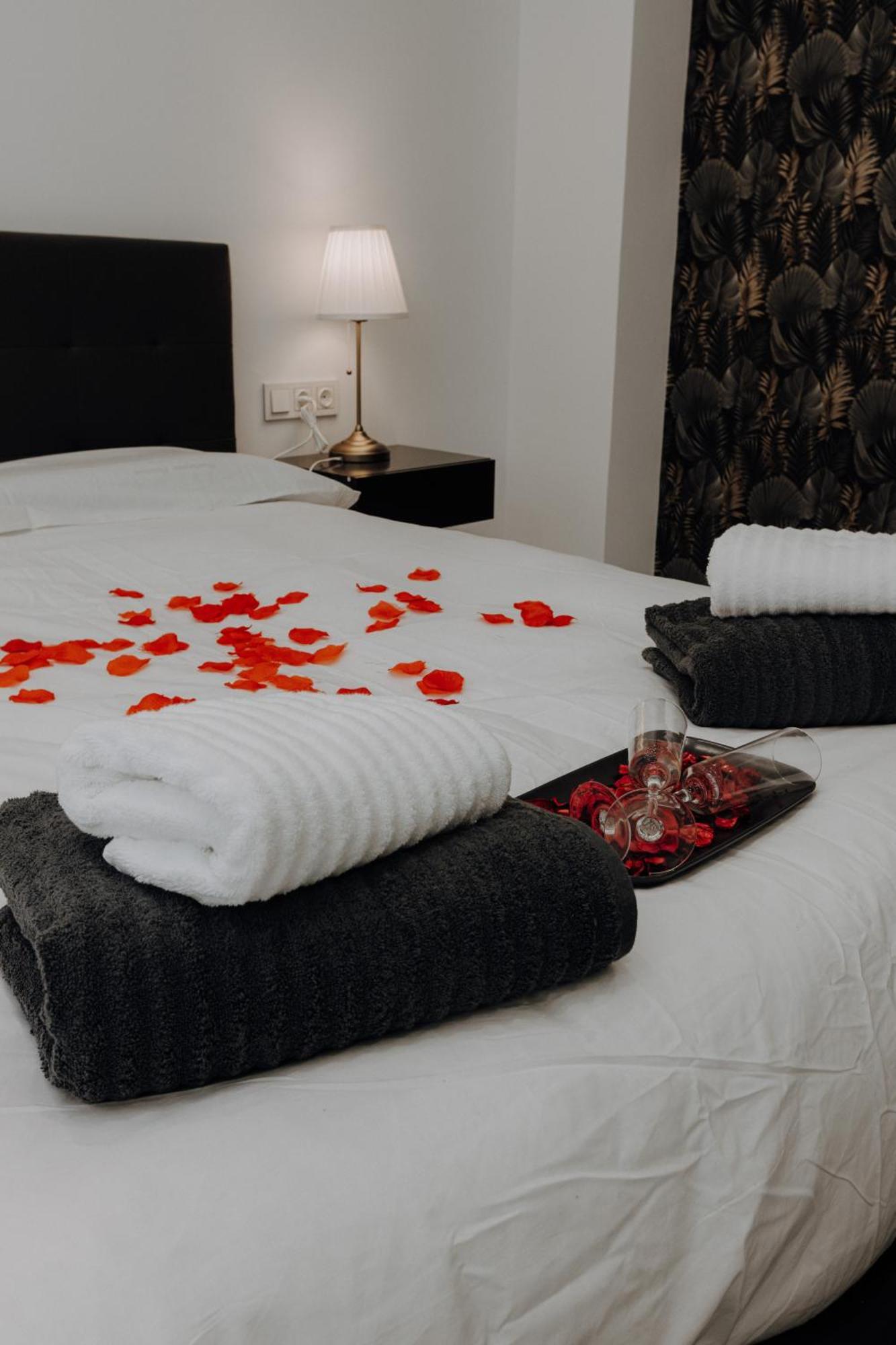 Escapada Suite De Мурсия Экстерьер фото